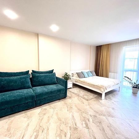 Osapart Romantic Apartment In The Complex Great Britain Львов Экстерьер фото