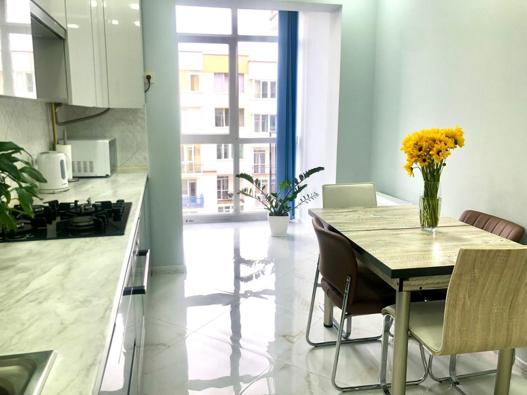 Osapart Romantic Apartment In The Complex Great Britain Львов Экстерьер фото
