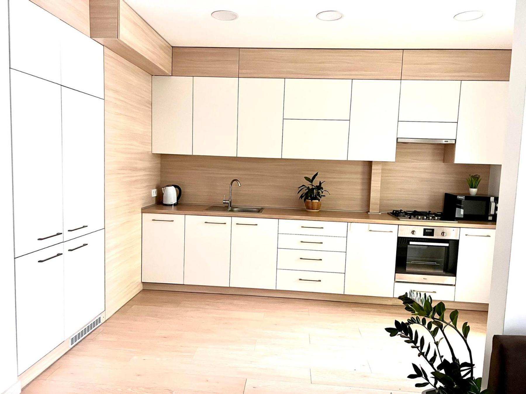 Osapart Romantic Apartment In The Complex Great Britain Львов Экстерьер фото